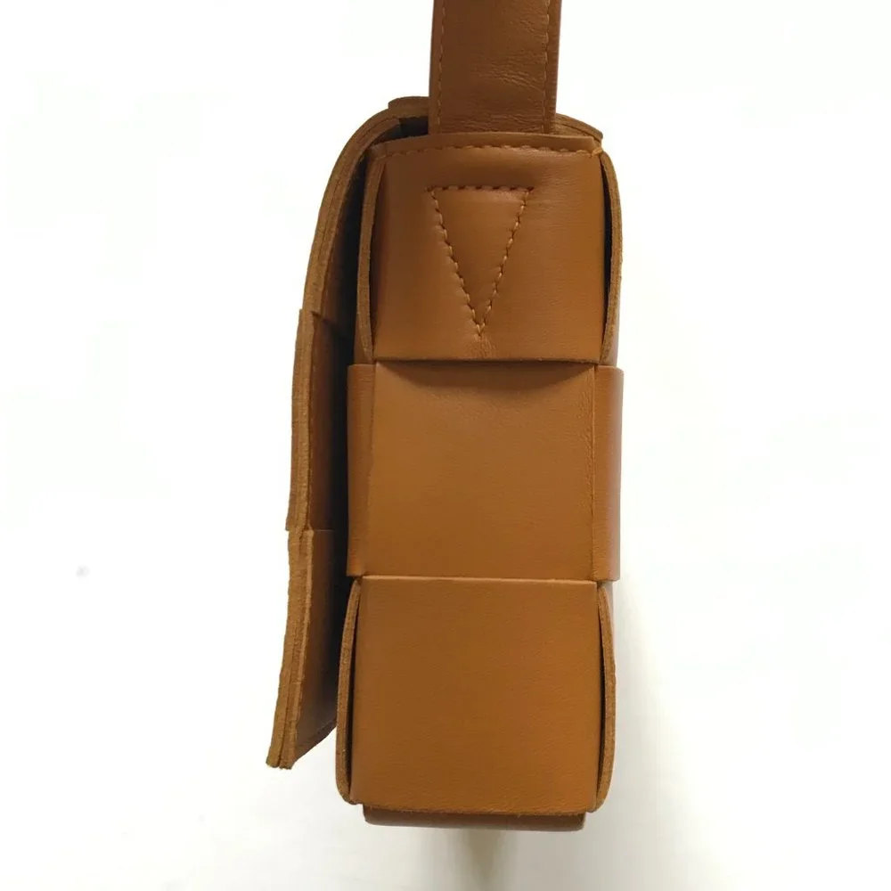 Bottega Veneta Crossbody Bag - Picture 10 of 16